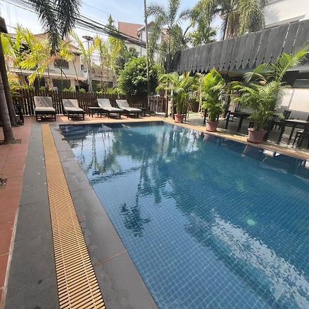White Monkey Hotell Siem Reap Rom bilde