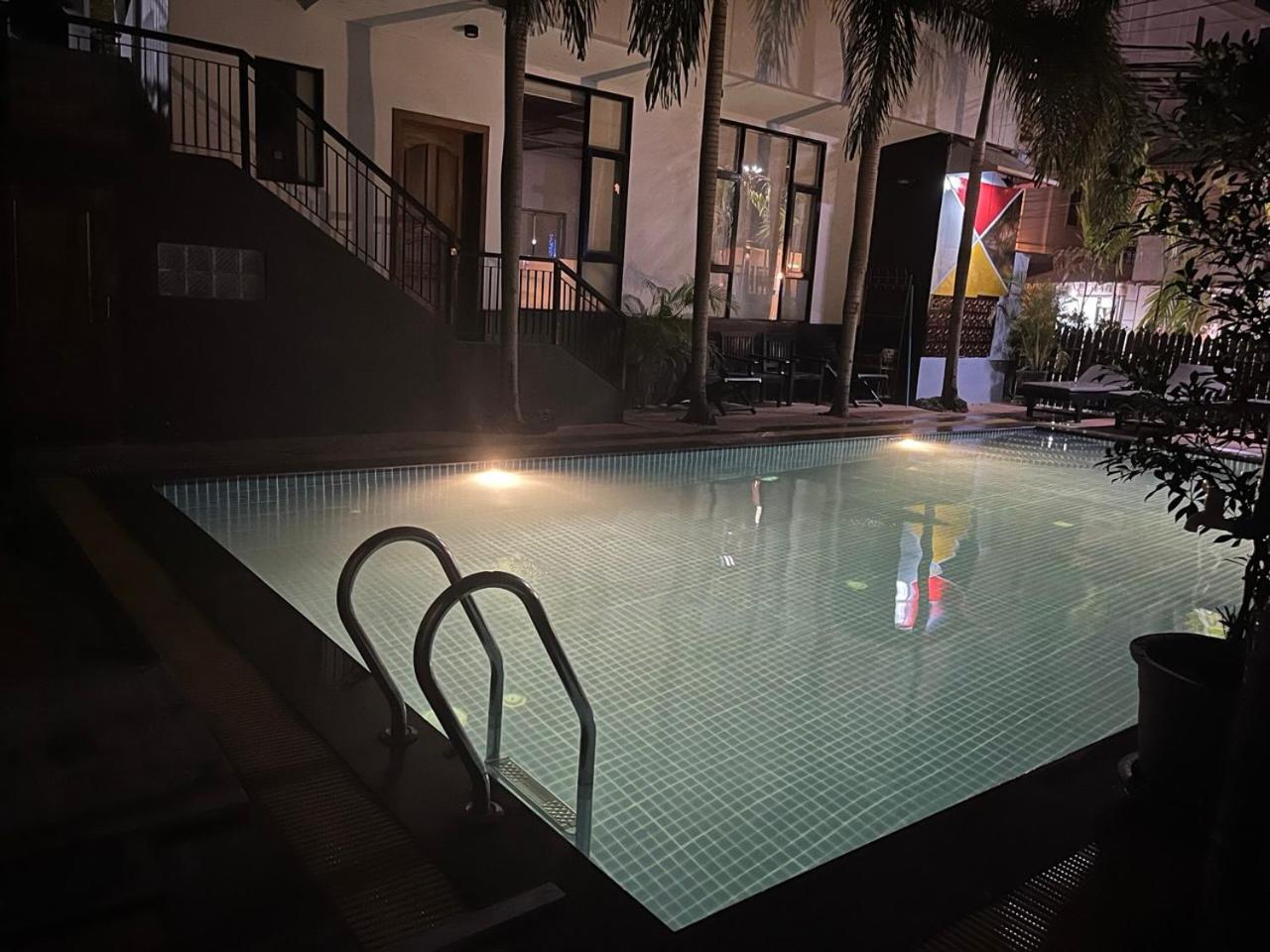 White Monkey Hotell Siem Reap Eksteriør bilde