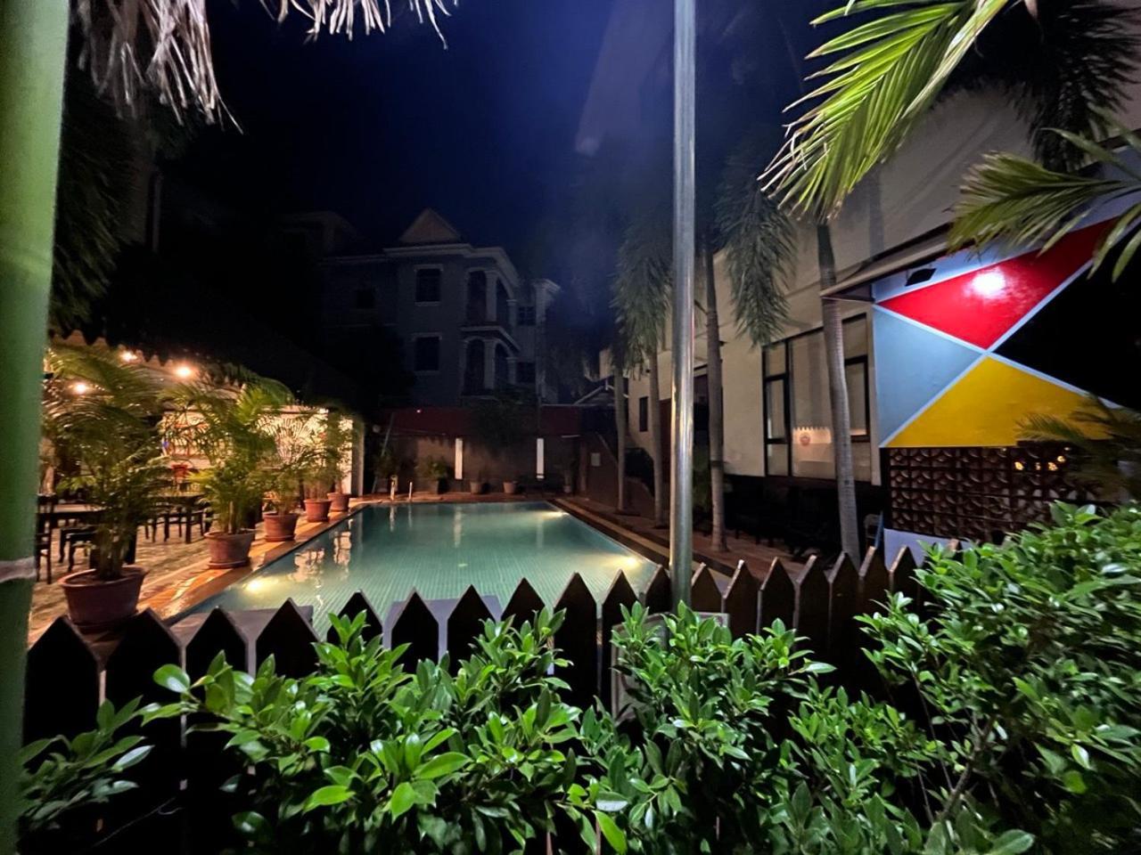 White Monkey Hotell Siem Reap Eksteriør bilde